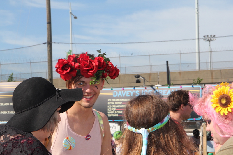 Illustration for article titled A Day Inside the Cult of the Flower Crown